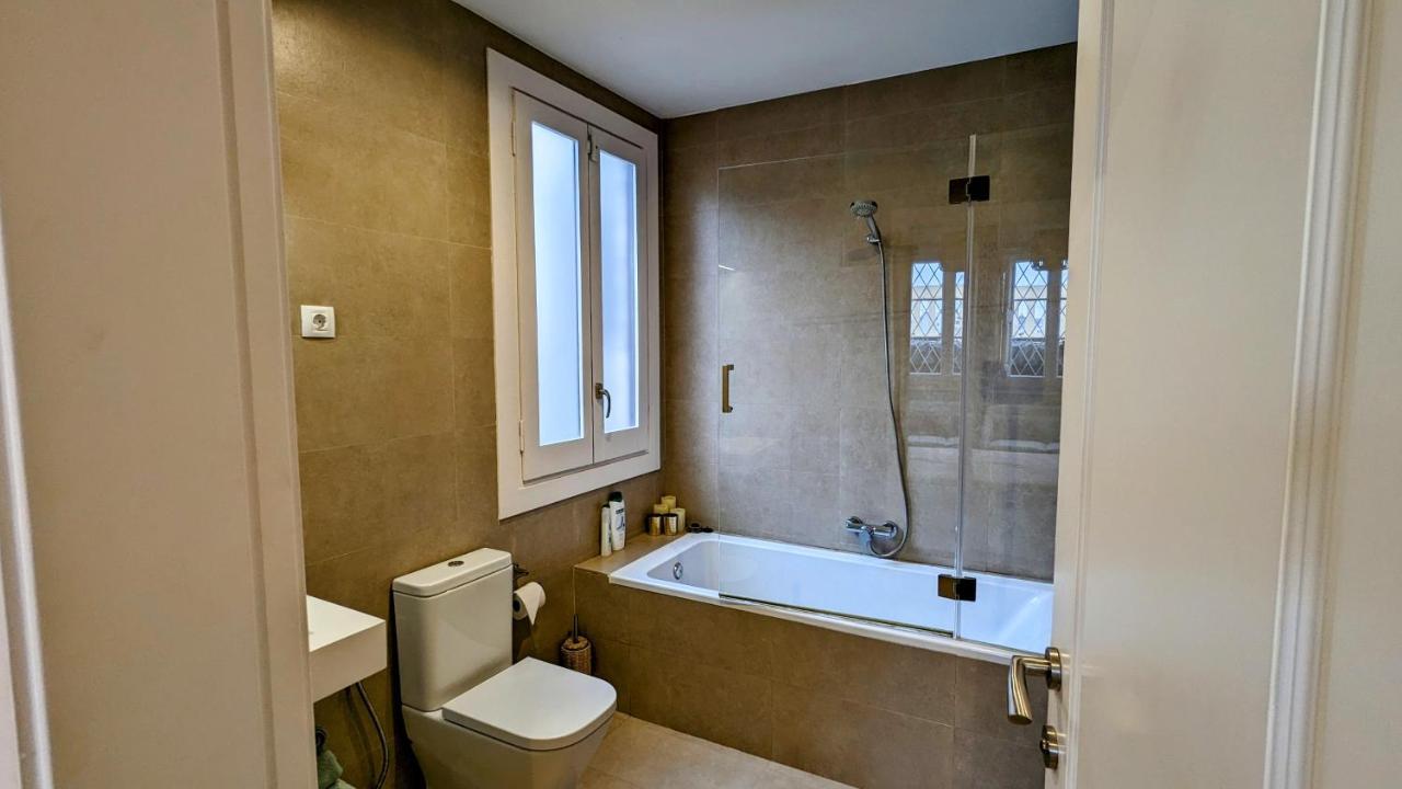 Unique Premium Suite With Sunset Terrace In Born Neighborhood Барселона Экстерьер фото